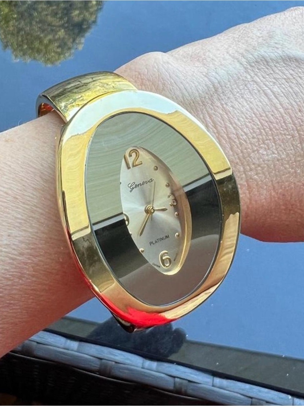 Vintage y2k Geneva Gold-Tone Oval Bracelet Watch - Gold